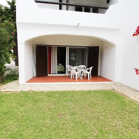 Camelia 79 Estudio Proximo Da Praia Sao Rafael, Apartment